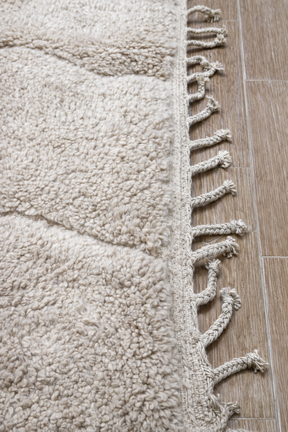 Berber Thick Wool Rug – Diamond Relief