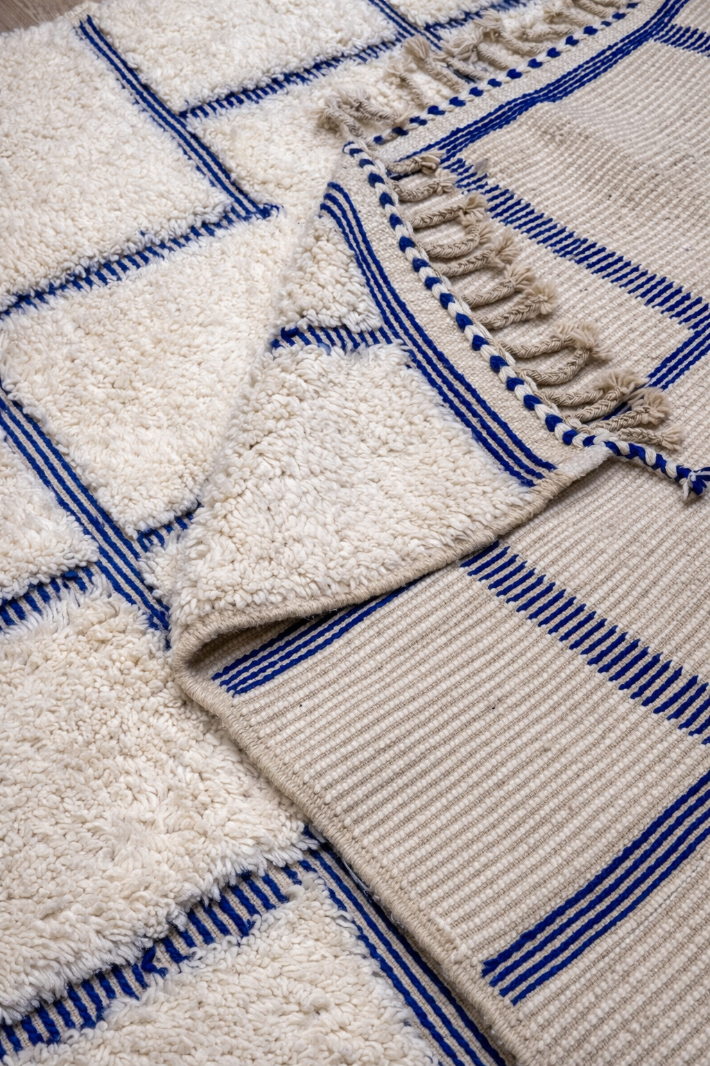 Berber Thick Wool Rug – Linear Grid Blue