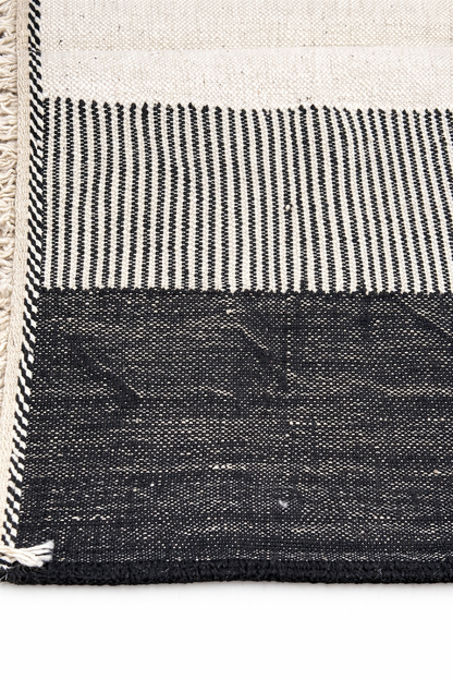 Berber Fine Wool Rug – Vertical Rhythm