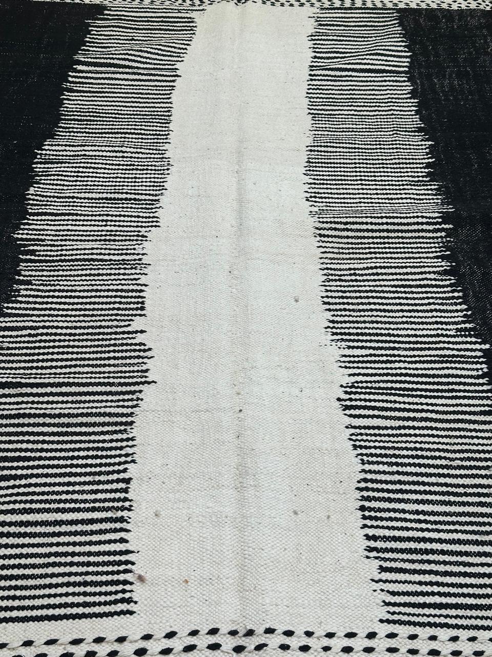 Berber Fine Wool Rug – Contrast Stripes