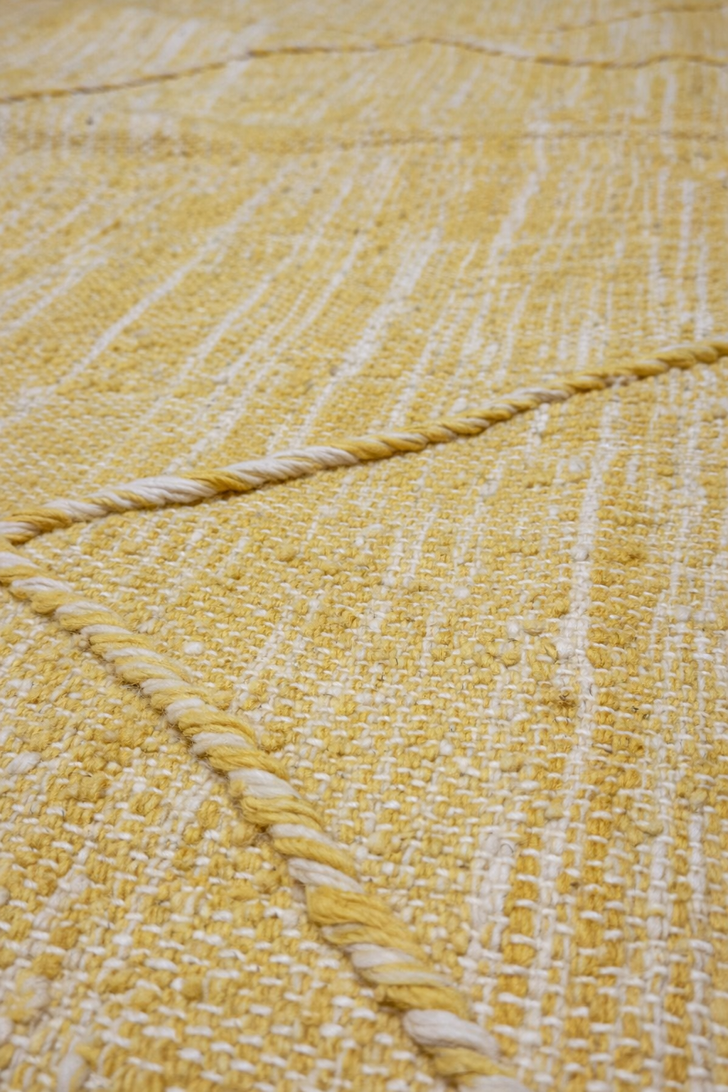 Berber Fine Wool Rug – Golden Diamond Light
